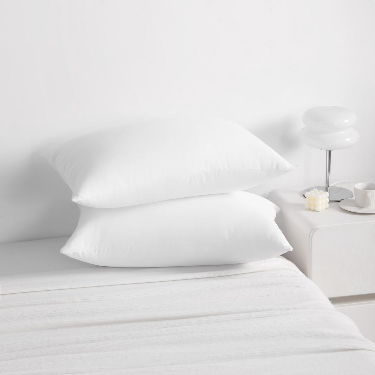 King Down Alternative Bed Pillows Set of 2 White P964176